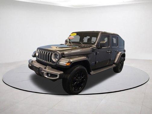 Granite Crystal Clearcoat Metallic 2025 Jeep Wrangler 4xe Sahara