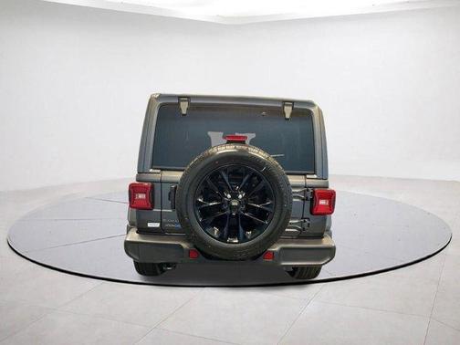 Granite Crystal Clearcoat Metallic 2025 Jeep Wrangler 4xe Sahara