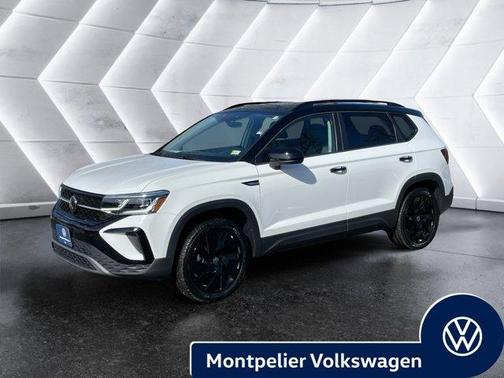 2024 Volkswagen Taos 1.5T SE Black