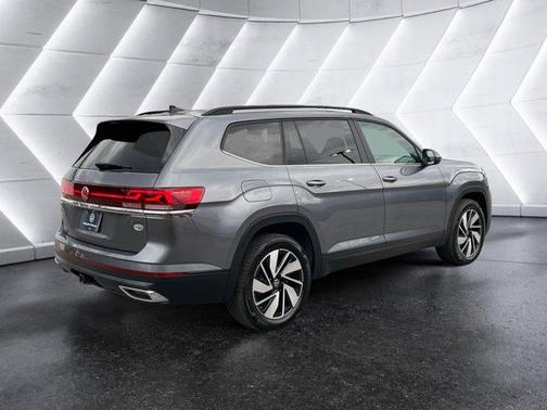 2025 Volkswagen Atlas 2.0T SE