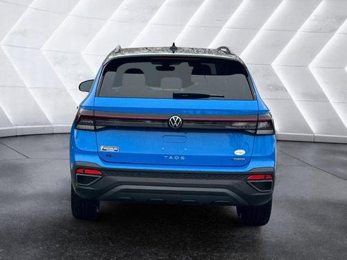 2026 Volkswagen Taos SE