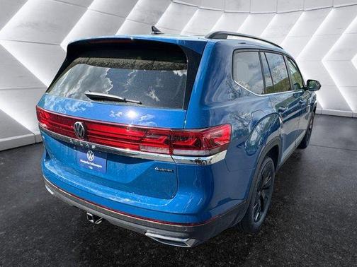 2025 Volkswagen Atlas 2.0T SE