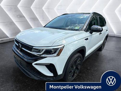 2024 Volkswagen Taos 1.5T SE Black