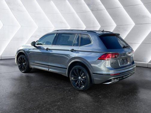 2020 Volkswagen Tiguan 2.0T SE R-Line Black