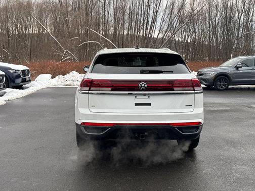 2026 Volkswagen Atlas Cross Sport 2.0T SE