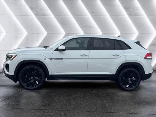 2026 Volkswagen Atlas Cross Sport 2.0T SE