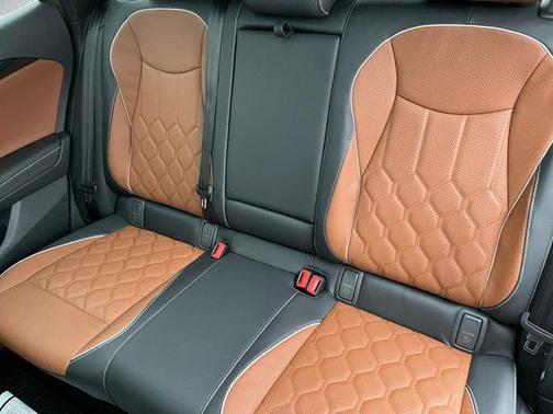 2026 Volkswagen Tiguan 2.0T SEL