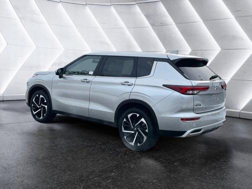 2024 Mitsubishi Outlander 