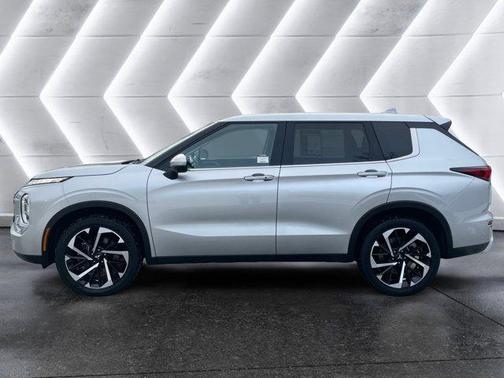 2024 Mitsubishi Outlander 
