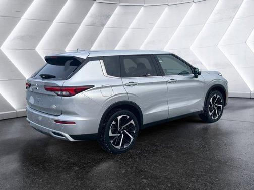 2024 Mitsubishi Outlander 