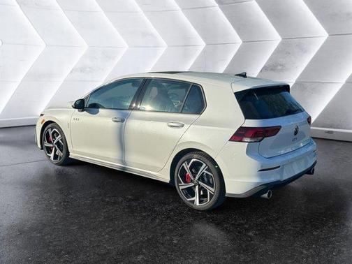 2025 Volkswagen Golf GTI 2.0T SE