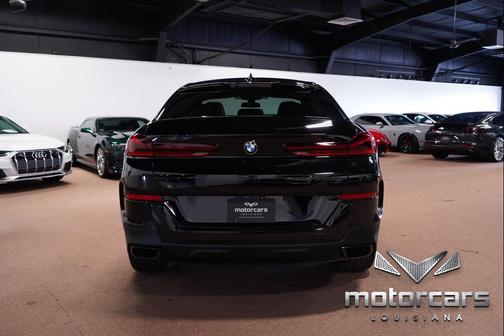 2021 BMW X6 xDrive40i