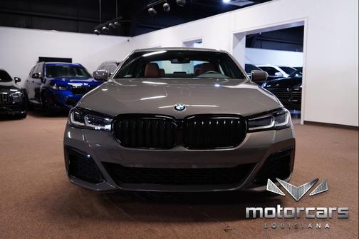 Bernina Grey Amber Effect Metallic 2022 BMW 530 i