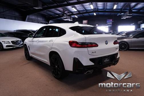 2022 BMW X4 xDrive30i