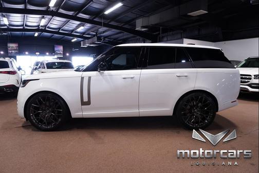 Fuji White 2023 Land Rover Range Rover P530 SE