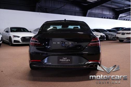 2023 Genesis G70 2.0T RWD