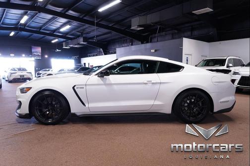 2018 Ford Shelby GT350 Base