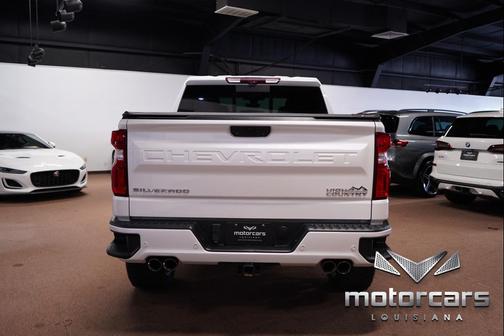 Iridescent Pearl Tricoat 2020 Chevrolet Silverado 1500 High Country