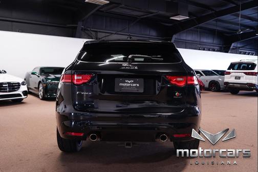 2018 Jaguar F-PACE S