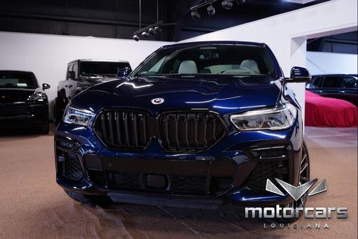 2022 BMW X6 M50i