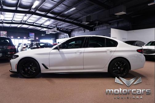 2022 BMW 530 i