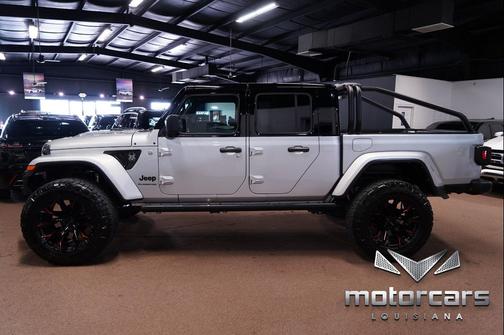 Silver Zynith Clear Coat 2022 Jeep Gladiator Overland