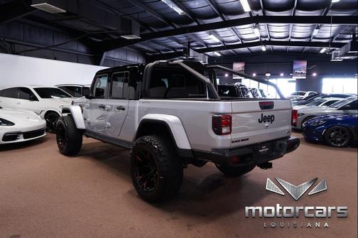 Silver Zynith Clear Coat 2022 Jeep Gladiator Overland