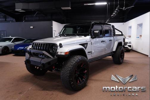 Silver Zynith Clear Coat 2022 Jeep Gladiator Overland