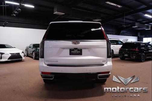 2022 Cadillac Escalade Premium Luxury