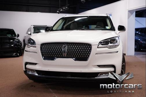 Pristine White 2023 Lincoln Aviator Reserve AWD
