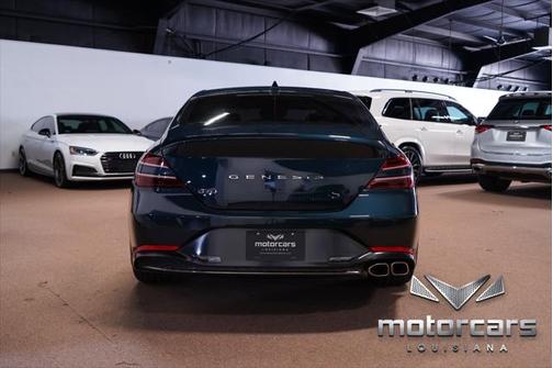 2023 Genesis G70 2.0T RWD
