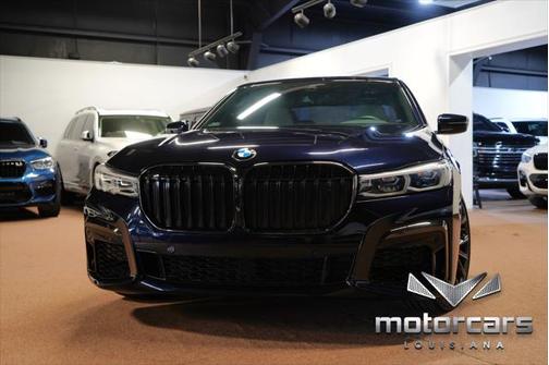 2022 BMW 740 i