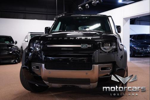 Santorini Black Metallic 2021 Land Rover Defender 110 X