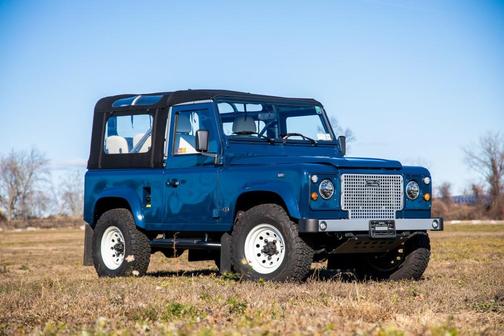 1990 Land Rover Defender Base