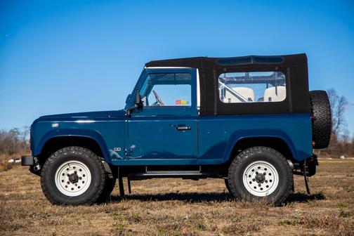 1990 Land Rover Defender Base