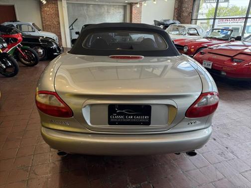 1999 Jaguar XK8