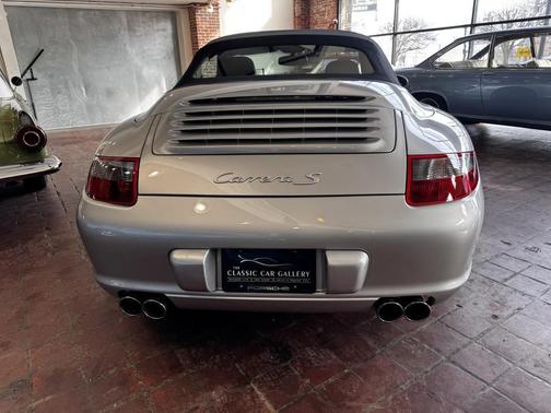 2005 Porsche 911 911 Carrera Cabriolet