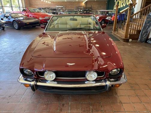 1984 Aston Martin Vantage BASE