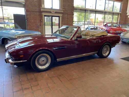 1984 Aston Martin Vantage BASE