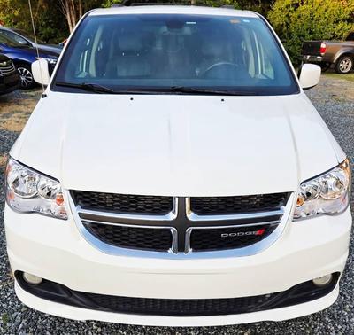 White Knuckle Clearcoat 2019 Dodge Grand Caravan SXT