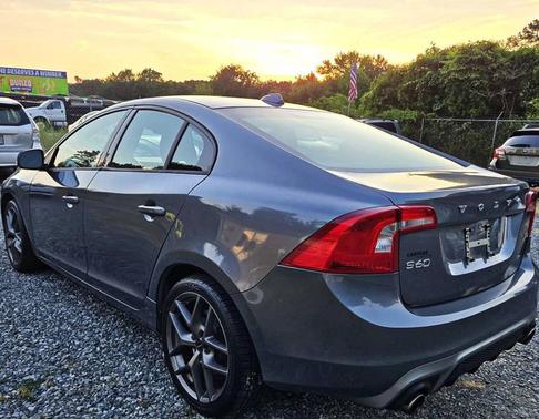 Blue/Gray 2018 Volvo S60 T5 Dynamic