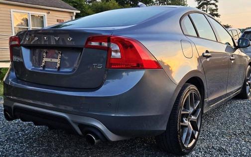 Blue/Gray 2018 Volvo S60 T5 Dynamic