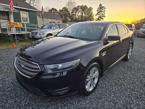 2018 Ford Taurus SEL