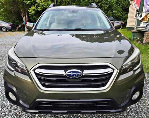Wilderness Green Metallic 2019 Subaru Outback 2.5i Premium