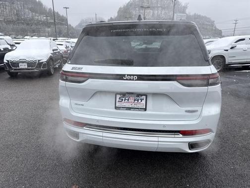 2025 Jeep Grand Cherokee Summit