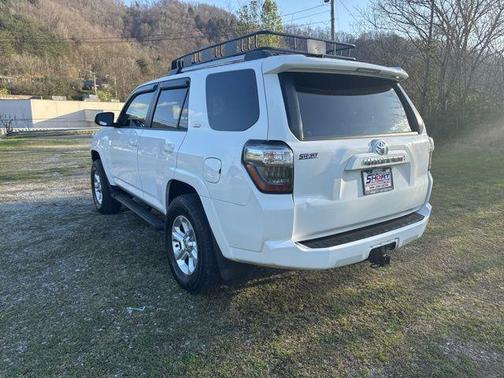 2022 Toyota 4Runner SR5