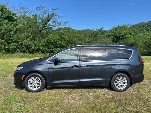 2021 Chrysler Pacifica Touring-L