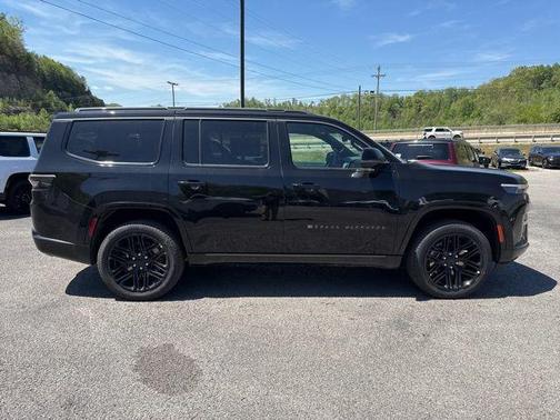 Gloss Black 2026 Jeep Grand Wagoneer Limited Reserve