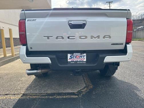 2025 Toyota Tacoma Hybrid 