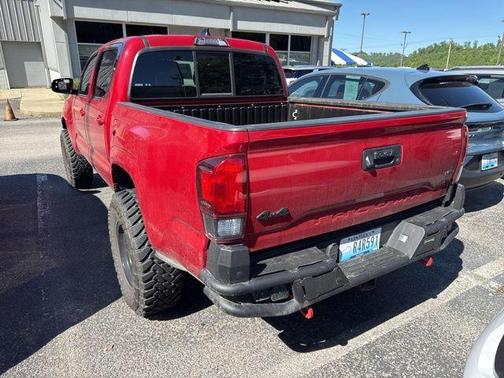 Barcelona Red Metallic 2022 Toyota Tacoma SR